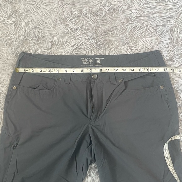Mountain Hardwear Women's Gray and Tan Shorts - Lot of 2 - Picture 10 of 11